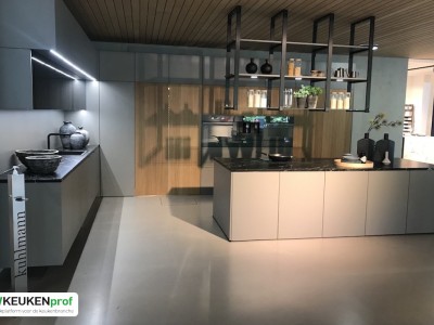 kuhlmann showroom