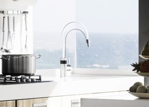 Keukenkranen met touch-free bediening, hygiÃ«nisch en makkelijk in gebruik