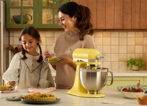 Butter is de KitchenAid kleur van 2025