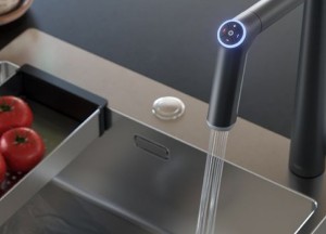 KWC lanceert futuristische designkraan in mat zwart