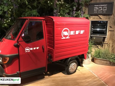 NEFF Slide and Hide